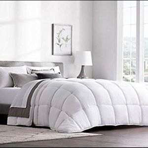White Down Alternative California King Comforter
